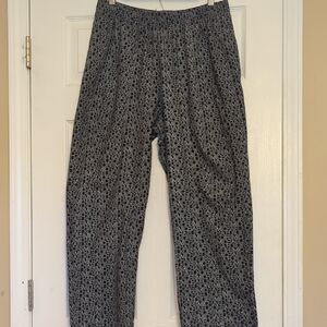Michael Kors Black & Gray Printed Women's Lounge/Pajama Pants With Pockets.